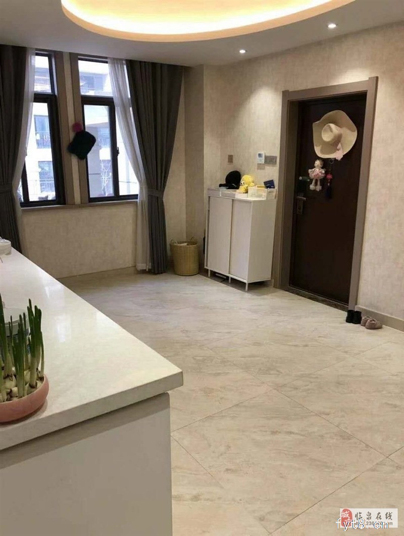 利华中央公馆1楼洋房跃层共240㎡送院子195万